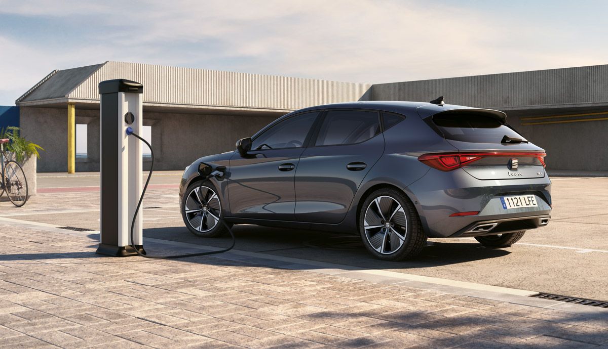 Nuevo SEAT Leon e HYBRID.