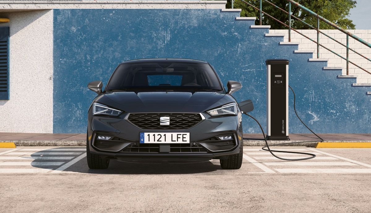 Nuevo SEAT Leon e HYBRID.