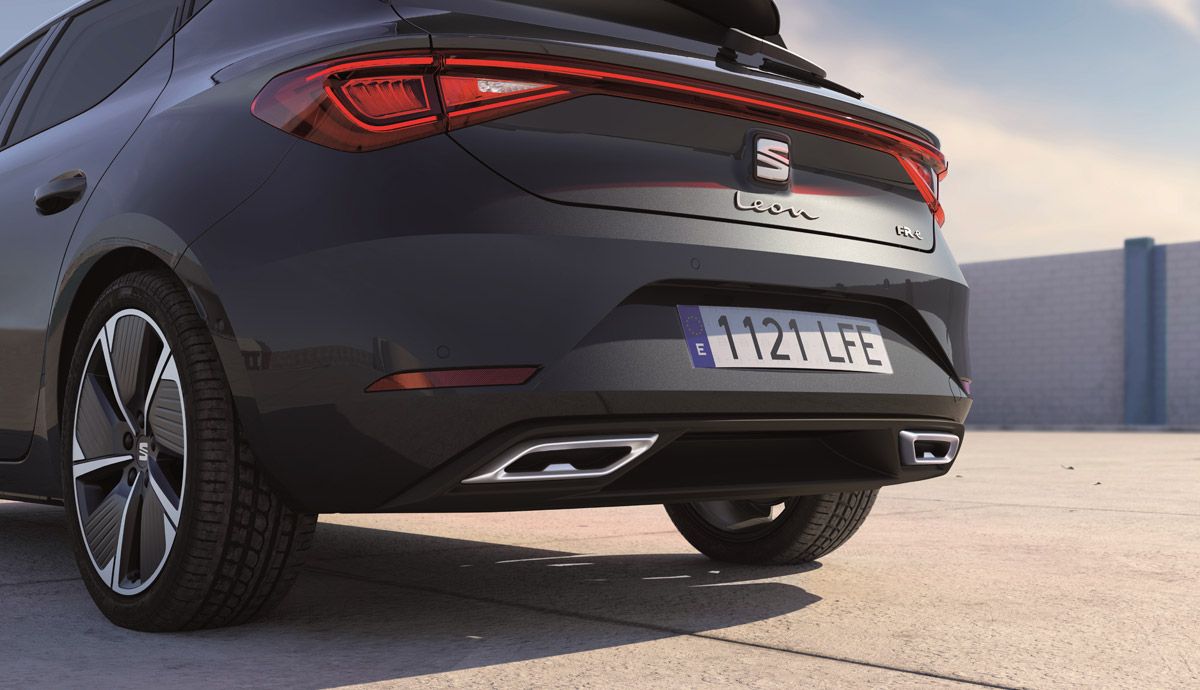 Nuevo SEAT Leon e HYBRID.