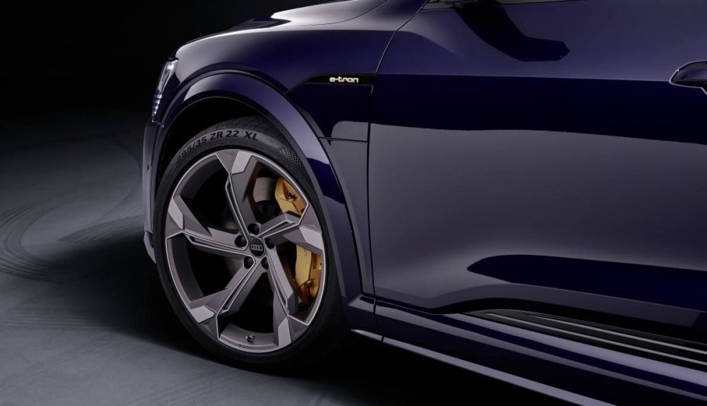 Los Audi e tron S, con llantas de 20 pulgadas de diámetro Los Audi e tron S, con llantas de 20 pulgadas de diámetro
