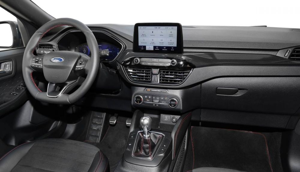El interior del Ford Kuga 2.0 Ecoblue MHEV El interior del Ford Kuga 2.0 Ecoblue MHEV