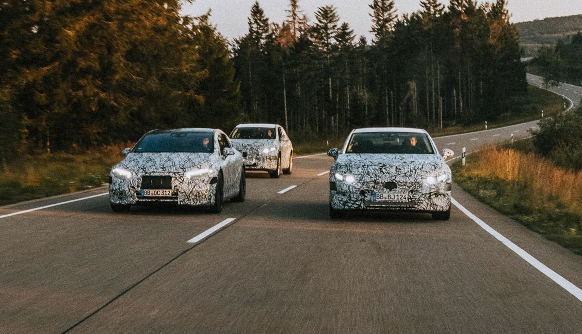 Nuevo Mercedes EQS camuflado.
