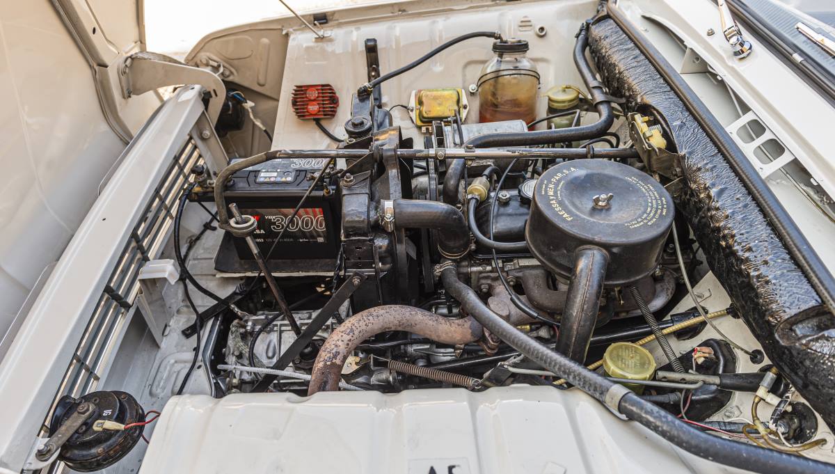 El motor del Renault 6