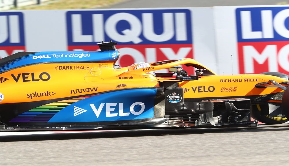 Carlos Sainz se calificó en el top ten (10º)