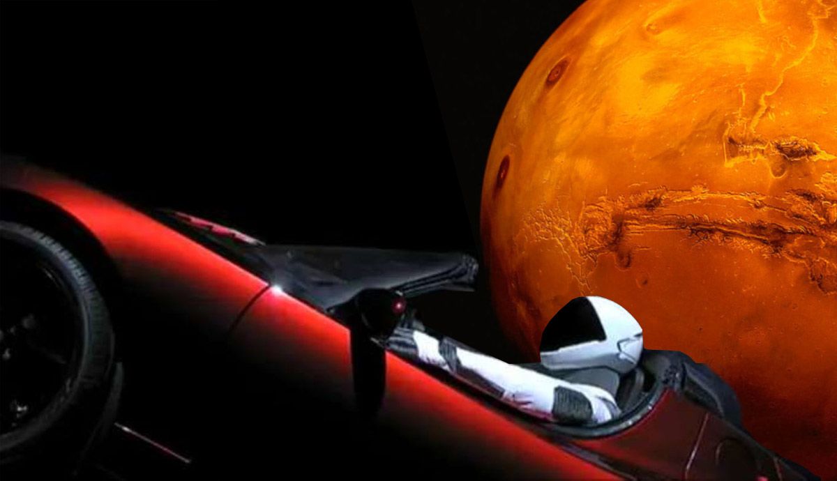 El Tesla Roadster y Starman se aproximaron a Marte. | Imagen: Fotomontaje Autopista.es
