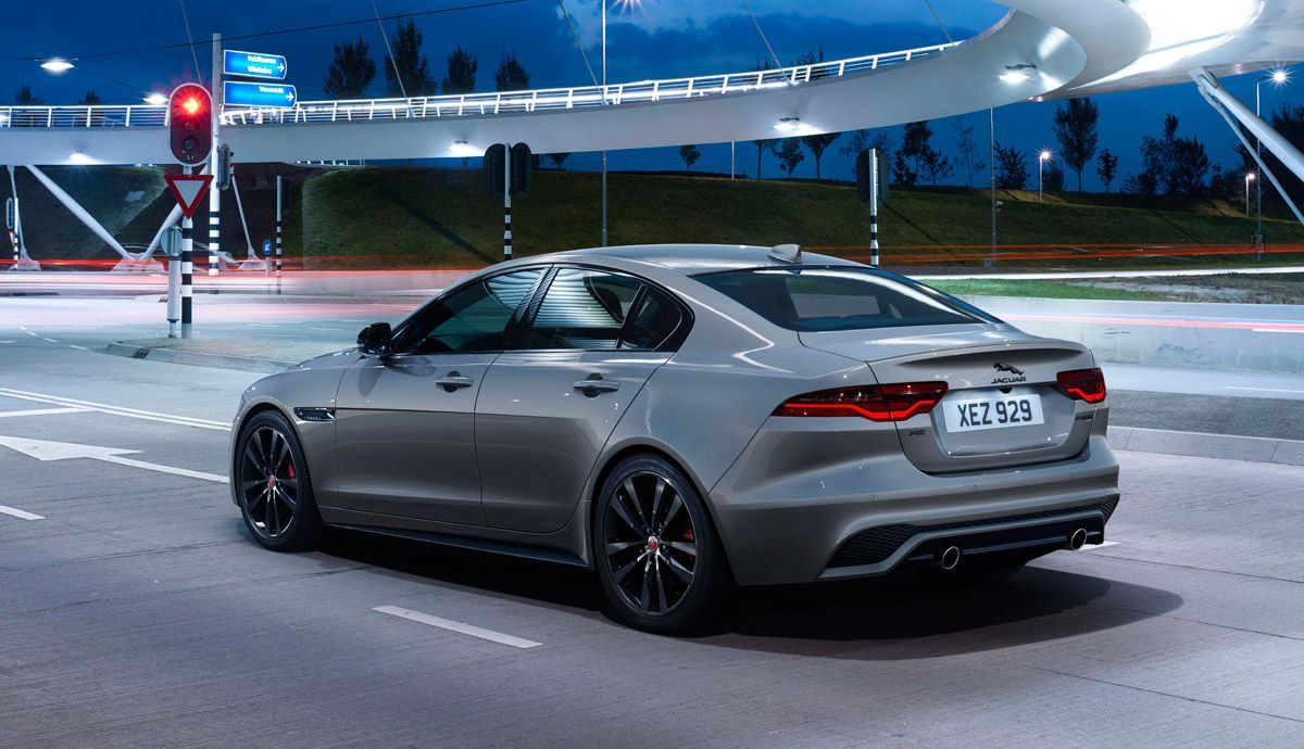 Jaguar XE 2021