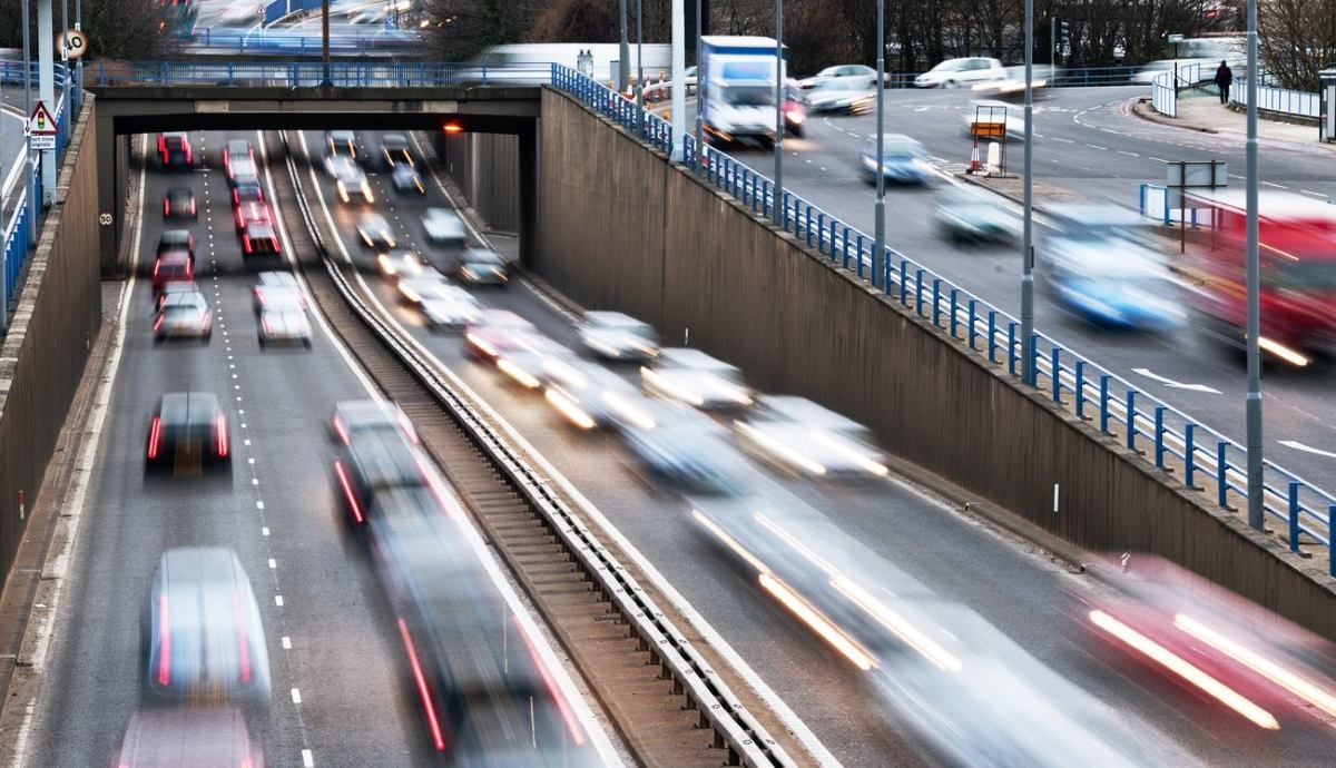 La DGT advierte de los peligros del “efecto manada” en carretera.