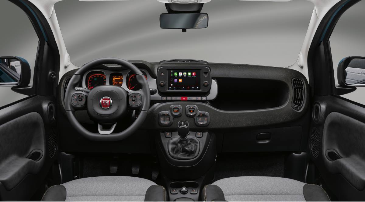 El interior del Fiat Panda Cross 2021