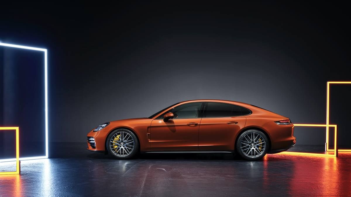 Porsche Panamera 2021