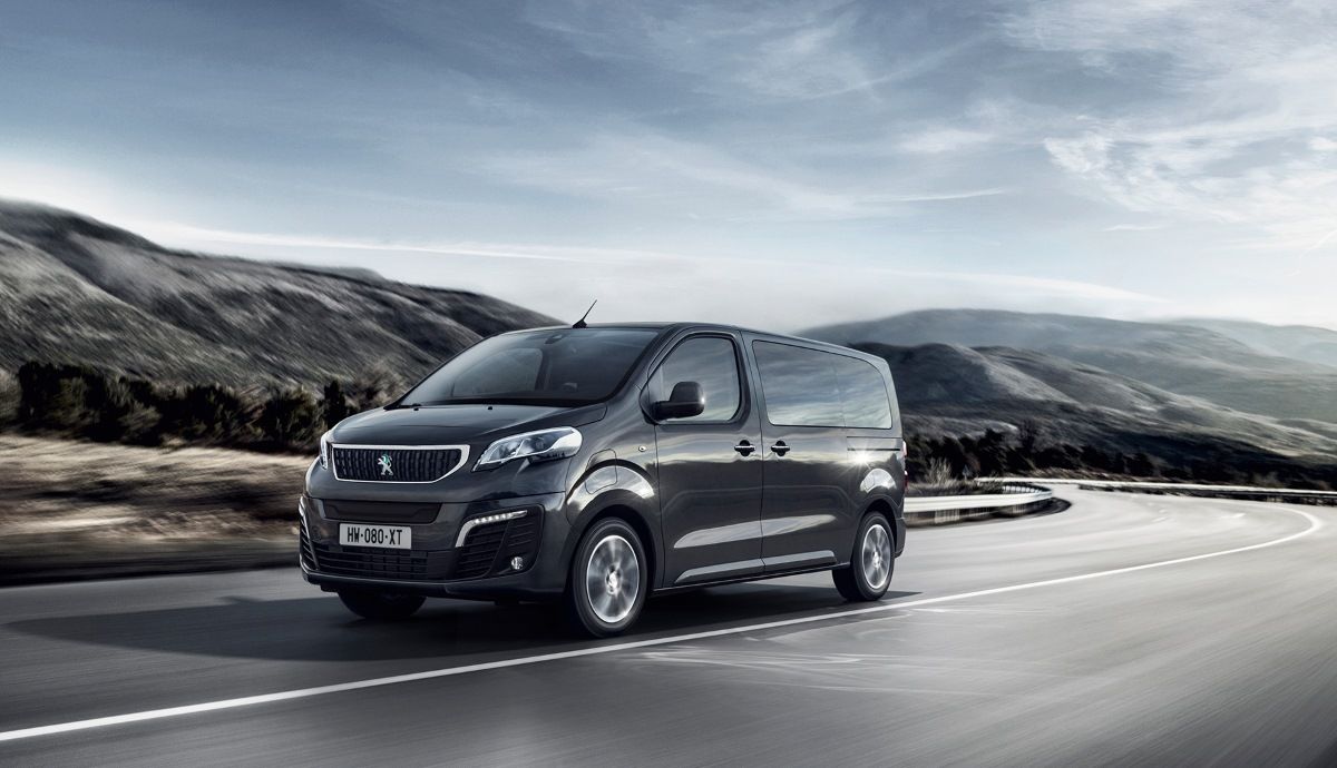 Peugeot e-Traveller 2021