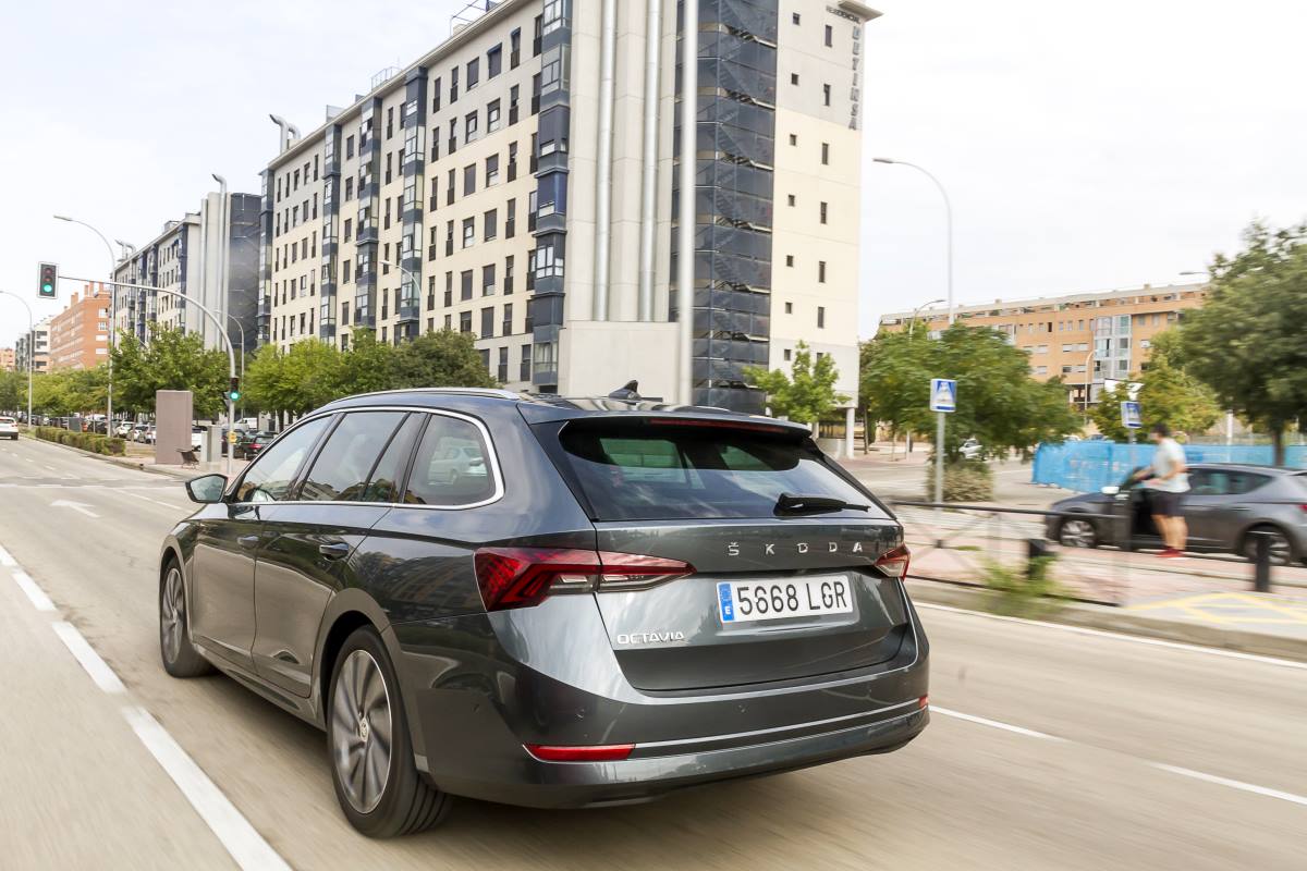 Skoda Octavia Combi 2.0 TDi 150 DSG 7 6