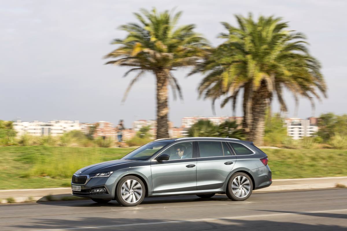 Skoda Octavia Combi 2.0 TDi 150 DSG 7 9