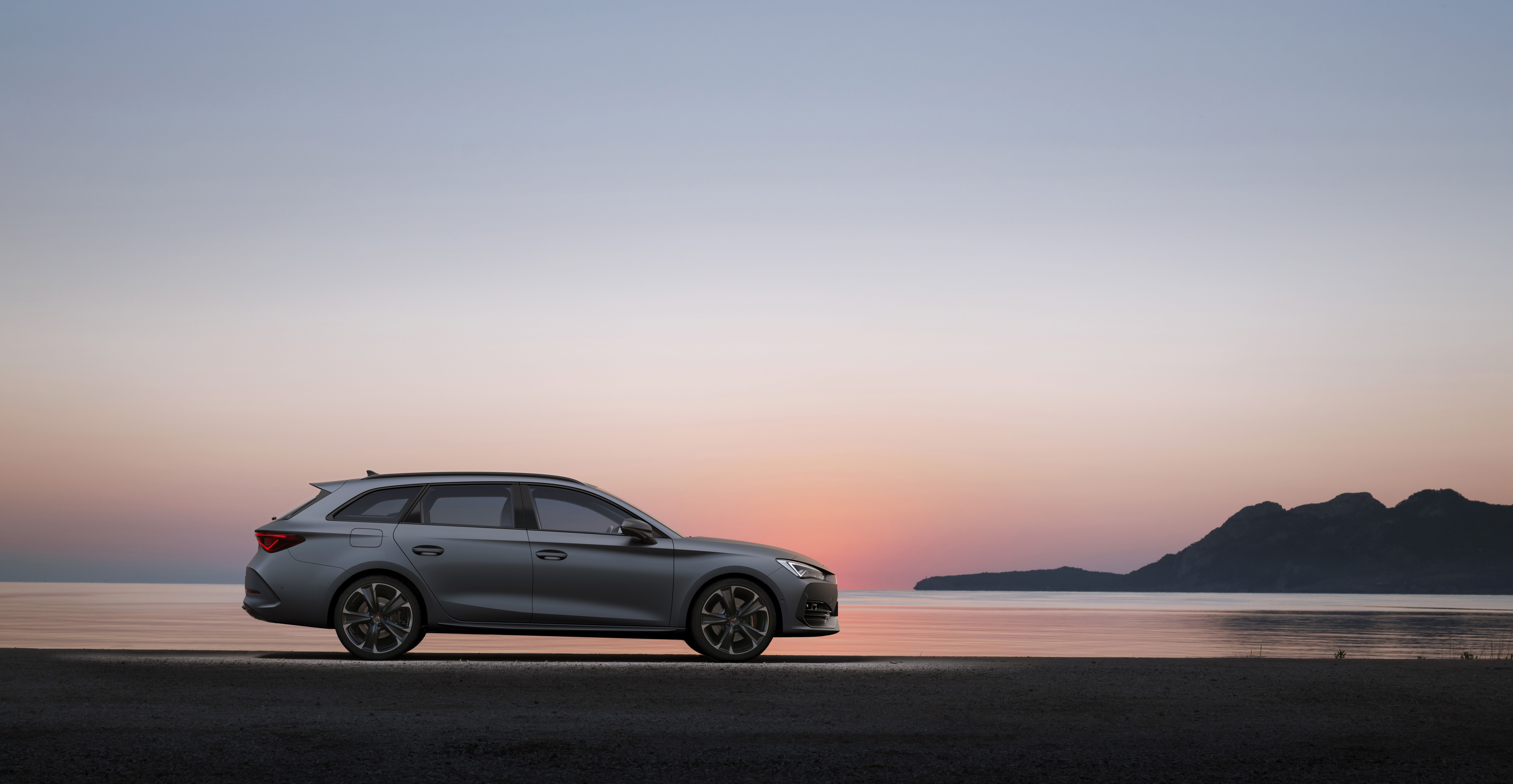 CUPRA Leon Sportstourer PHEV (2)