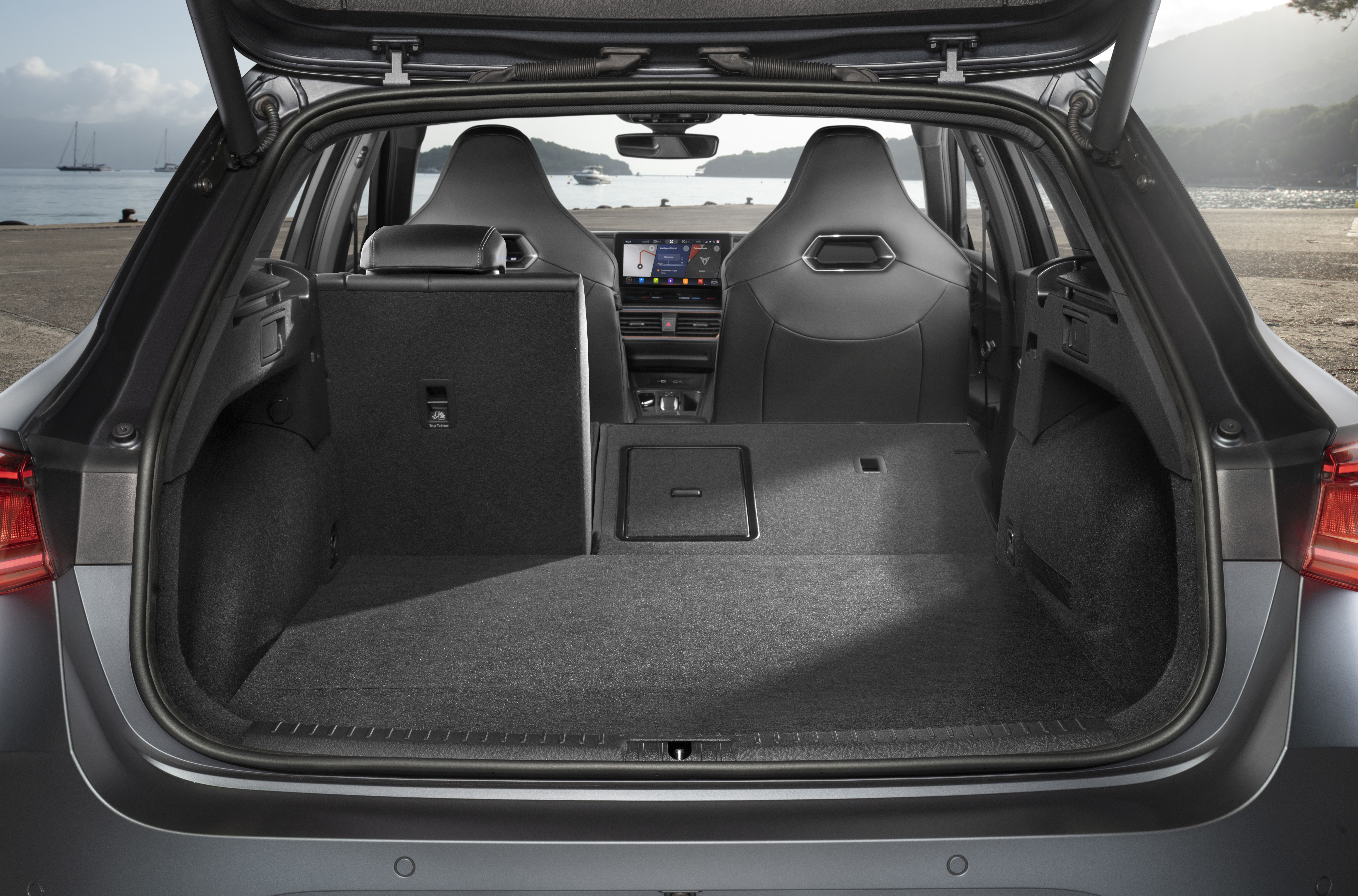 CUPRA Leon Sportstourer PHEV (6)