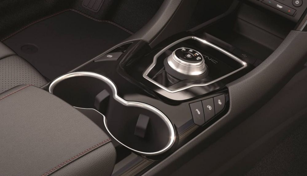 Detalle en el interior de los Ford Mondeo híbridos