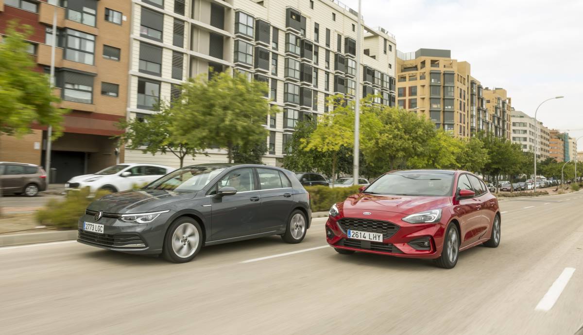 Ford Focus 1.0 Ecoboost MHEV vs VW Golf 1.5 eTSI
