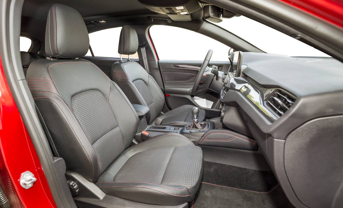 Ford Focus 1.0 Ecoboost MHEV 5