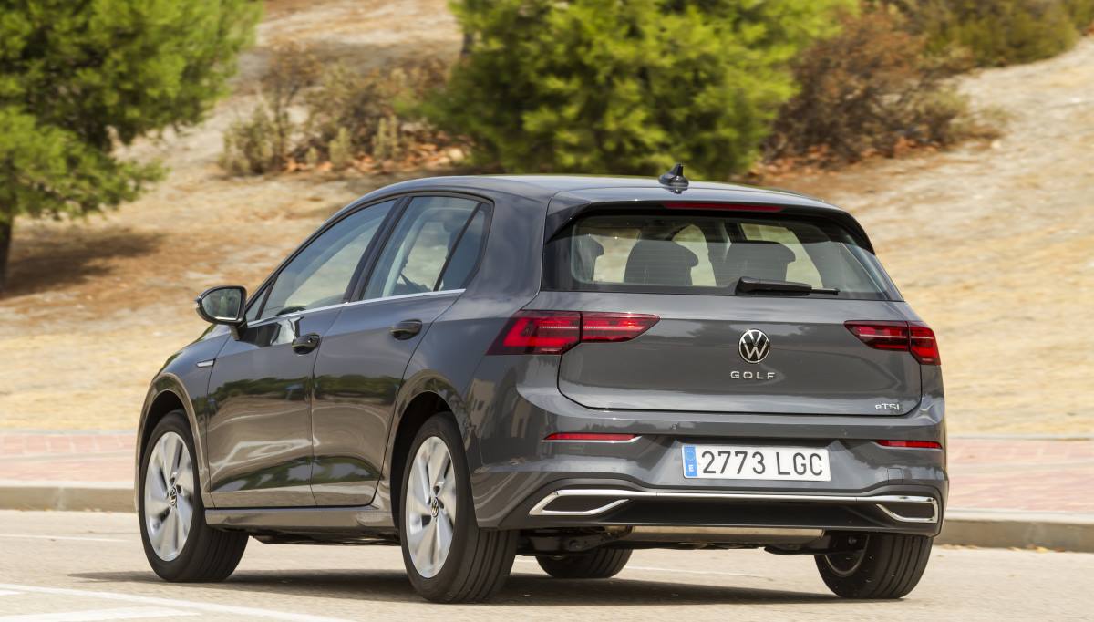 VW Golf 1.5 eTSI 6