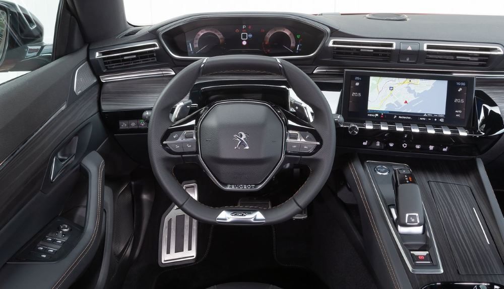 Peugeot 508: así es el interior de la berlina