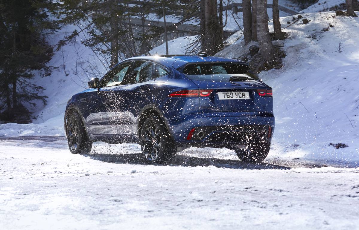 Jaguar E Pace 2021 3