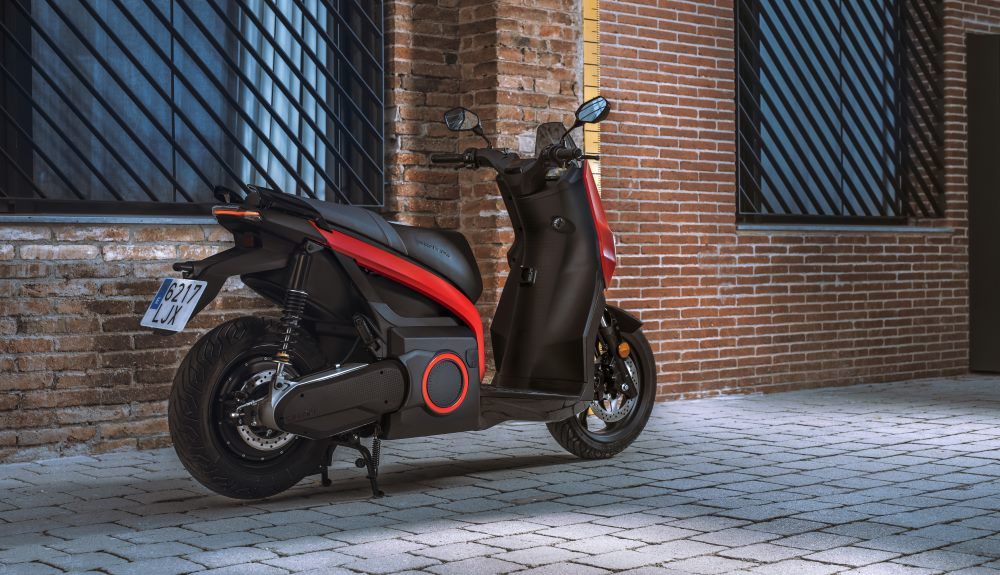 SEAT MO 09 HQ