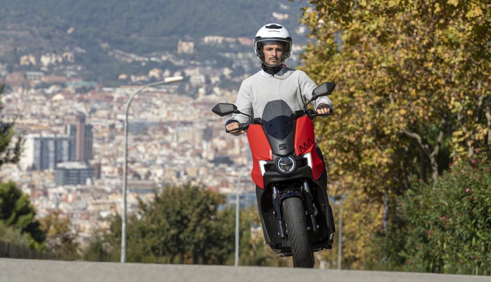 SEAT MO 32 HQ