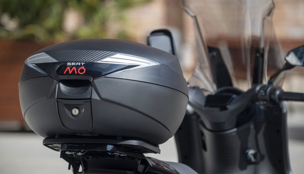 SEAT MO 68 HQ