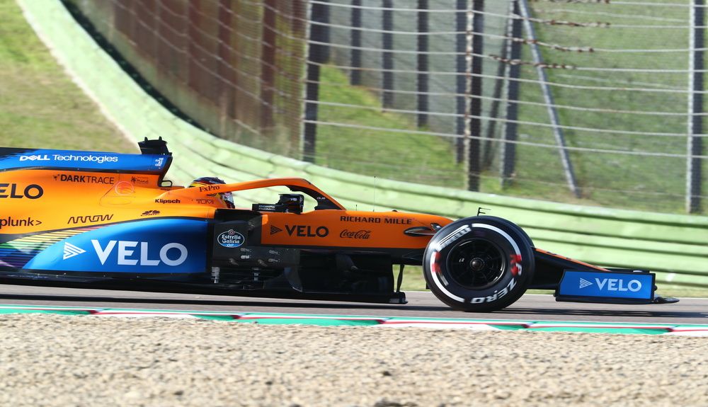 Carlos Sainz durante la sesión libre en Imola