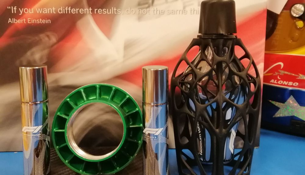 Así es el frasco de perfume de la colección F1 Frangances