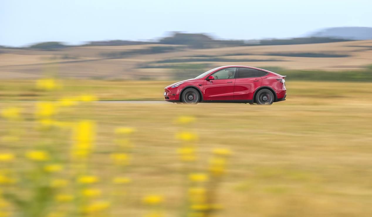Tesla Y HDS 006