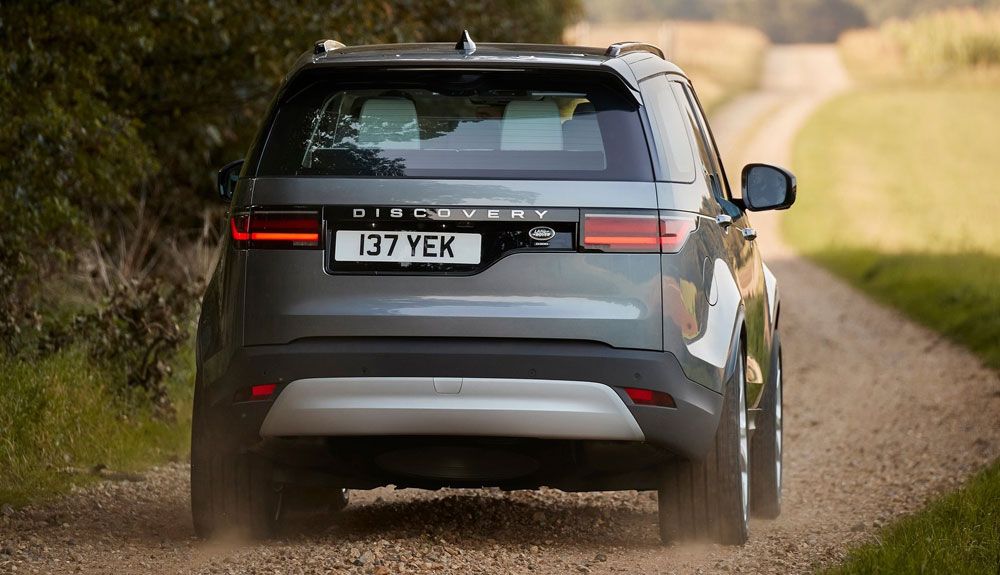 Land Rover mantiene una línea muy continuista en el Discovery 2021