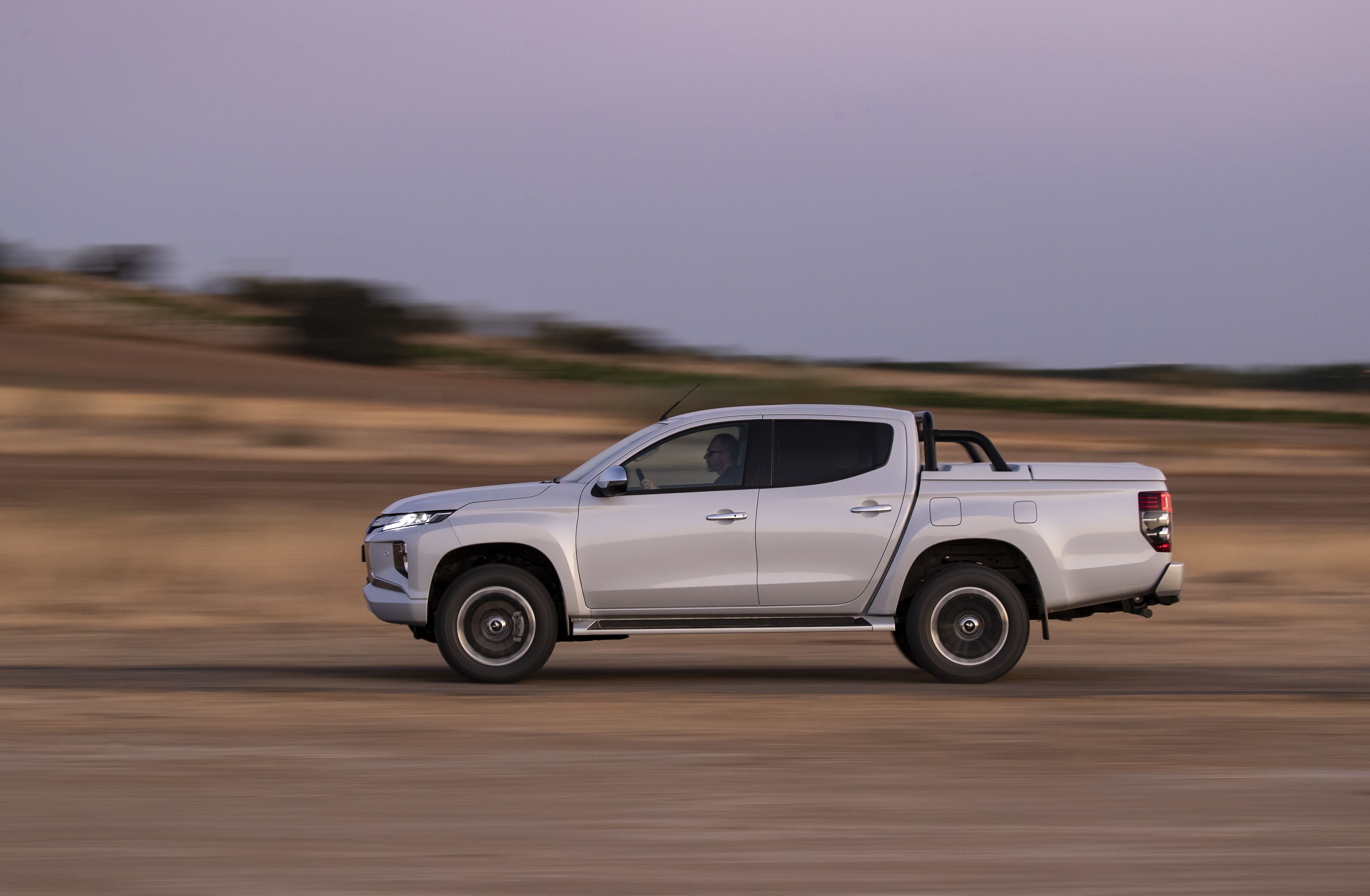 Mitsubishi L200 Doble Cabina 2020 