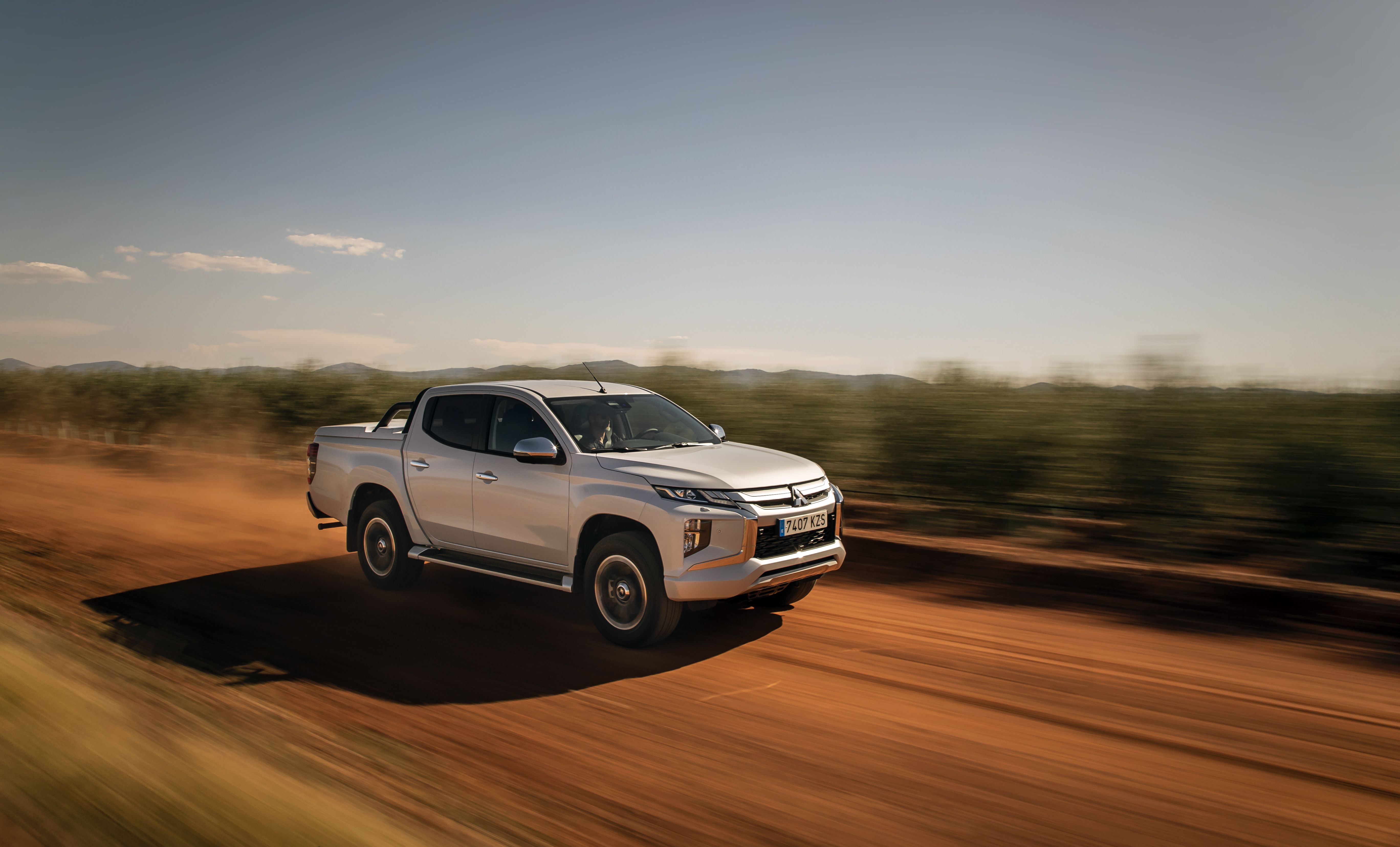 Mitsubishi L200 Doble Cabina 2020 
