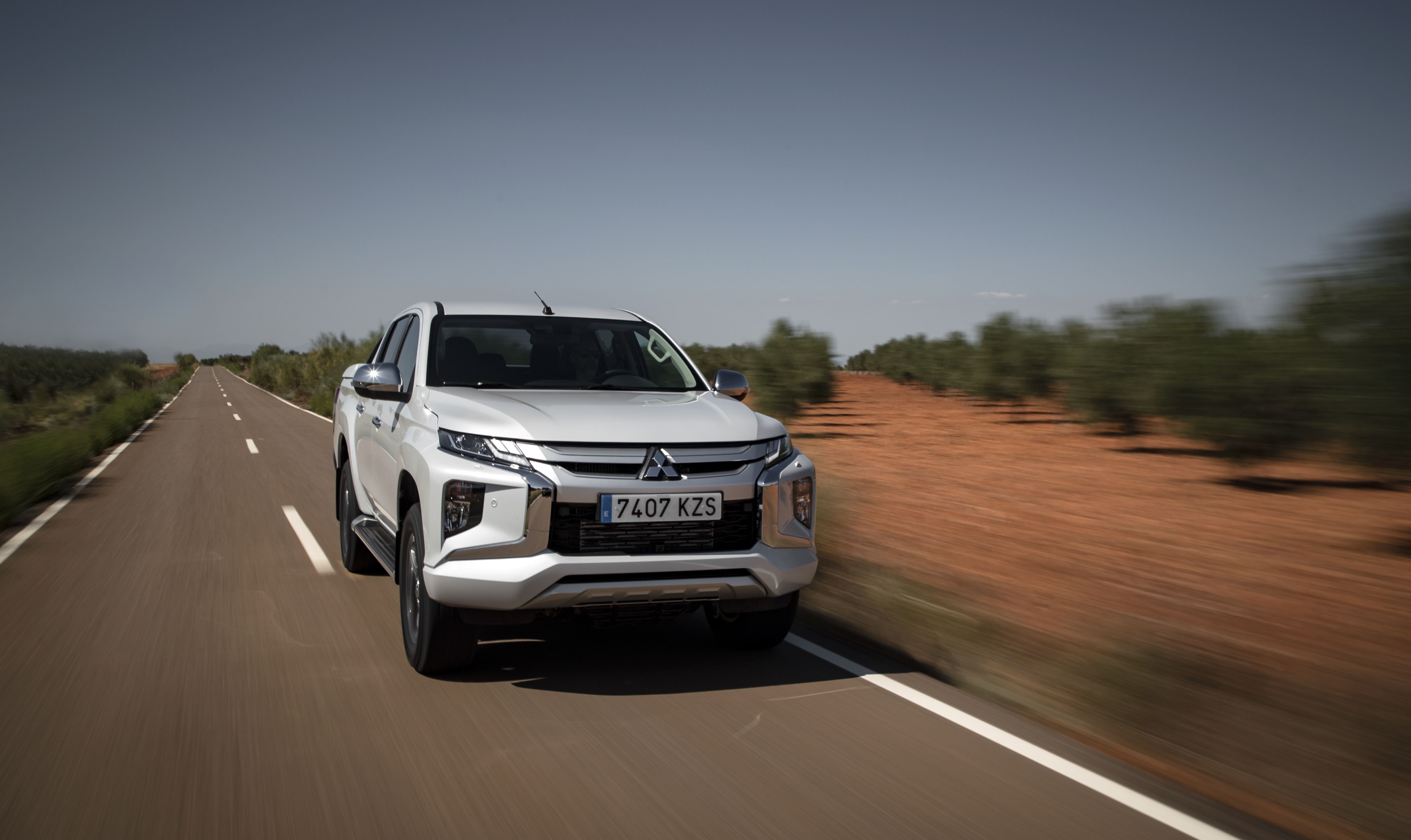 Mitsubishi L200 Doble Cabina 2020 