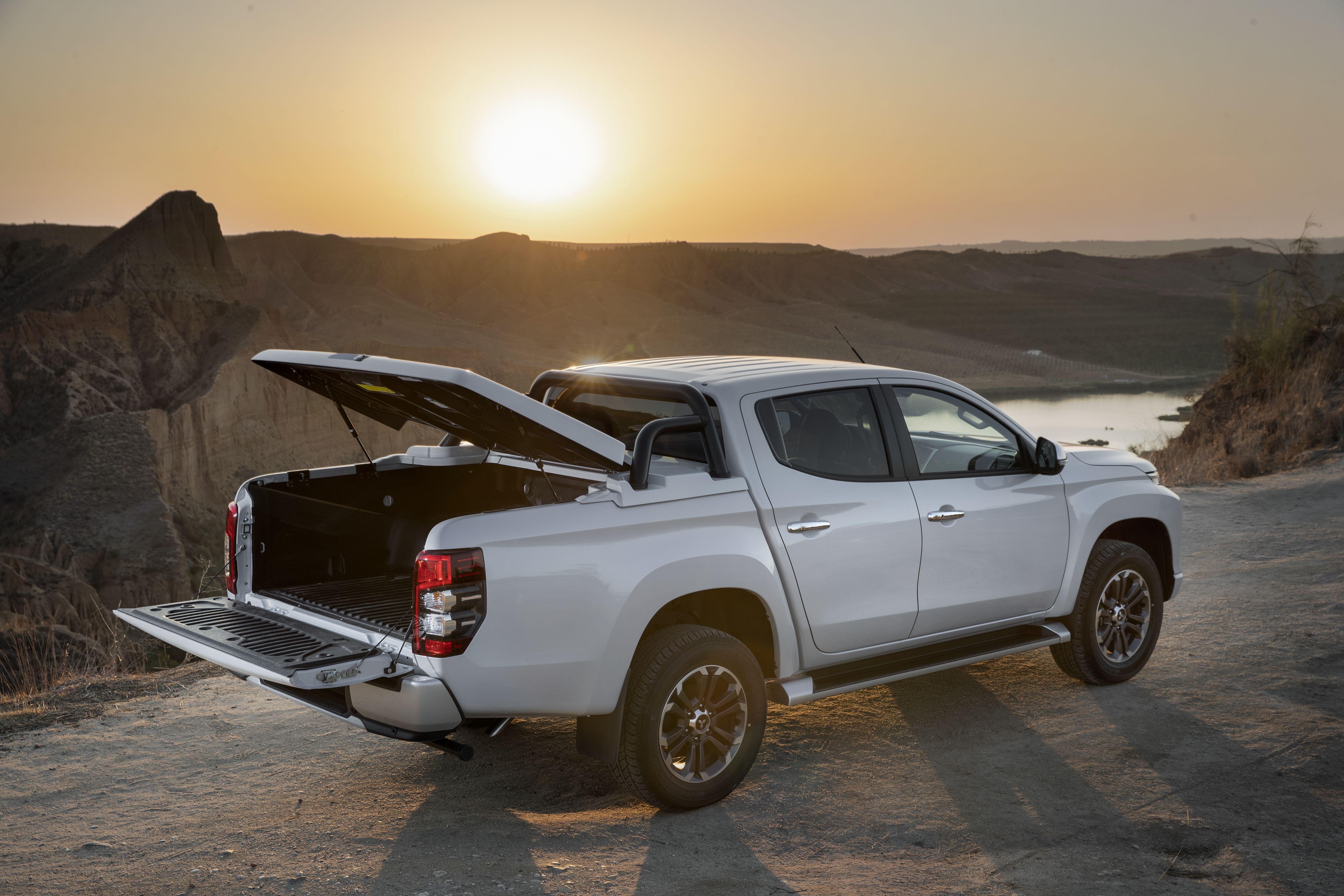 Mitsubishi L200 Doble Cabina 2020 