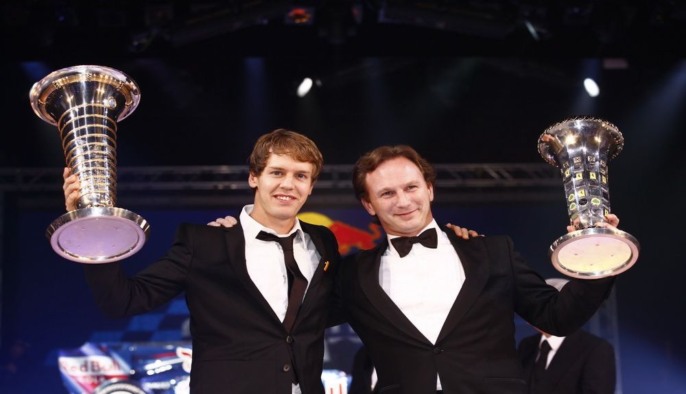 Cerremonia de la FIA de entrega de premios en 2010. Primer título de Vettel en F1 y de Red Bull Cerremonia de la FIA de entrega de premios en 2010. Primer título de Vettel en F1 y de Red Bull