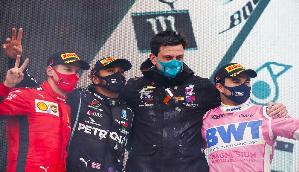 Hamilton en el podio junto a Wolf, Pérez y Vettel Hamilton en el podio junto a Wolf, Pérez y Vettel