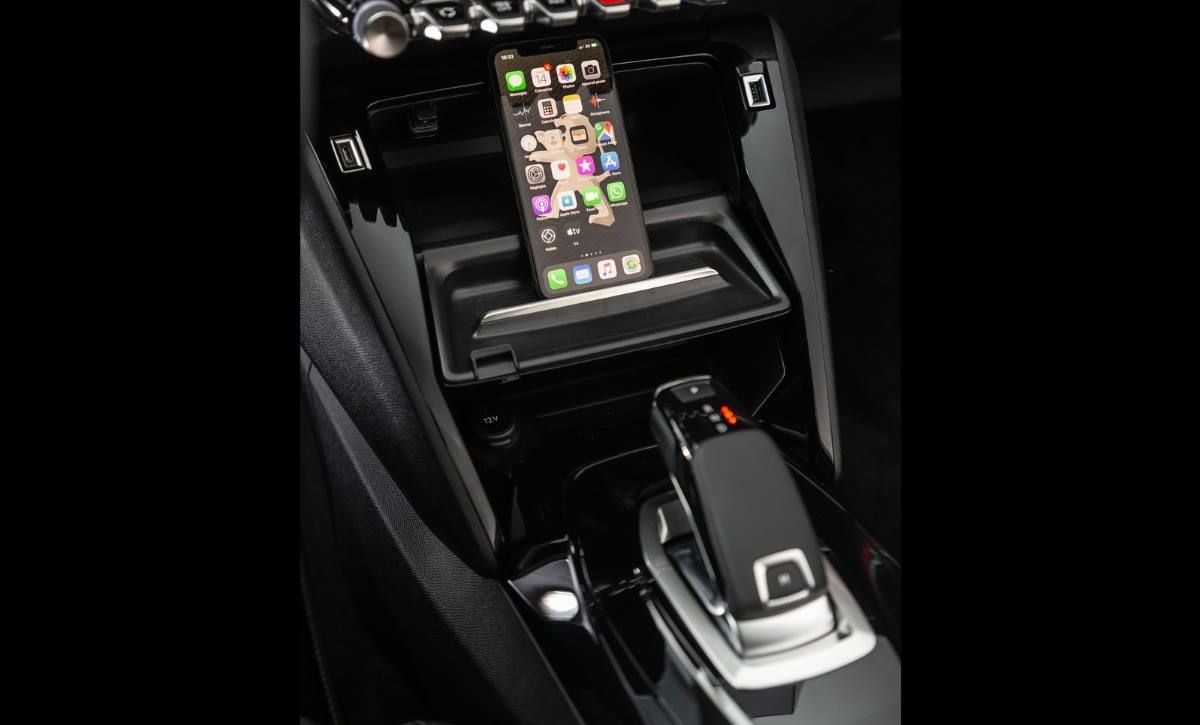 Posible detalle del interior del nuevo Peugeot 308 2021