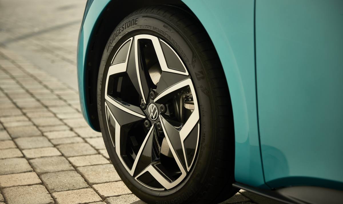 Diseño aerodinámico y neumáticos especiales en el VW ID.3