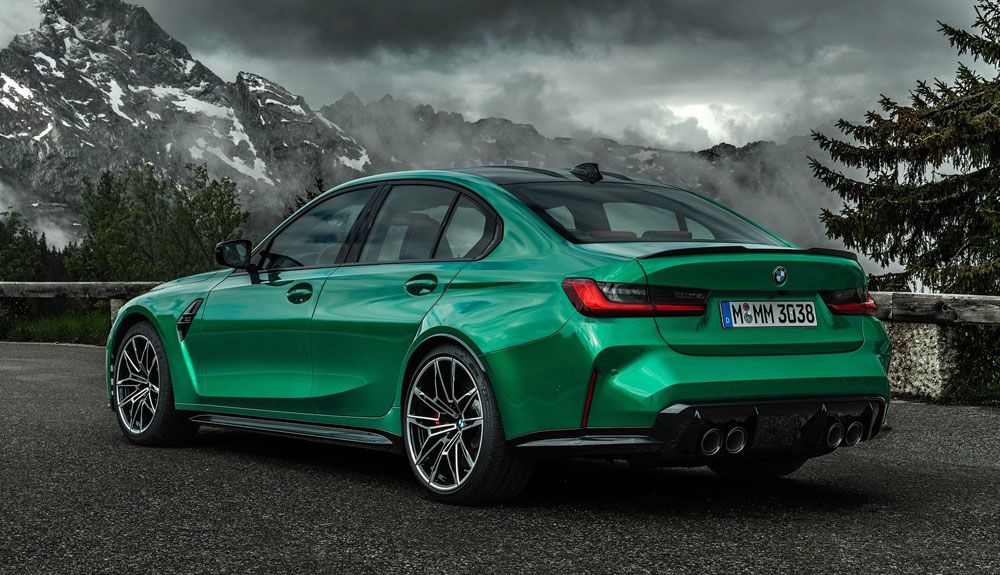 BMW M3 Competition, las salidas de escape son espectaculares