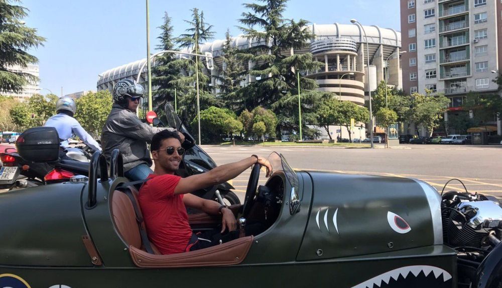 Álvaro Arbeloa con su Morgan 3 Wheeler