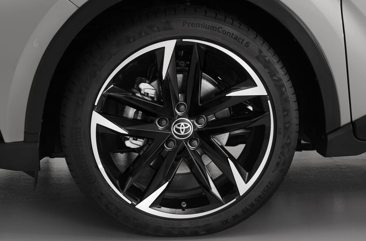 Toyota C HR GR Sport 11