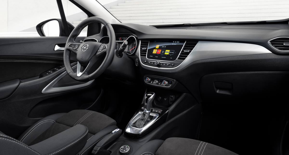El interior del Opel Crossland 2021