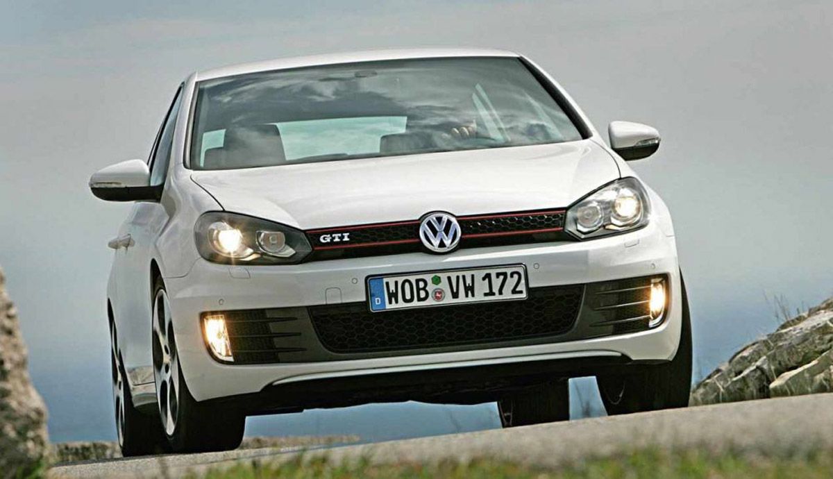 En 2008, en el Salón de París, se desvelaría el Volkswagen Golf GTI Mk6.