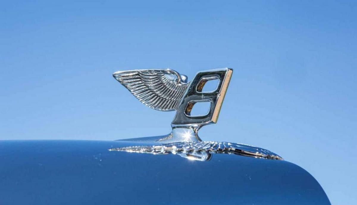 Detalle del Bentley S3 Continental Flying Spur de 1965 de color azul de Keith Richards