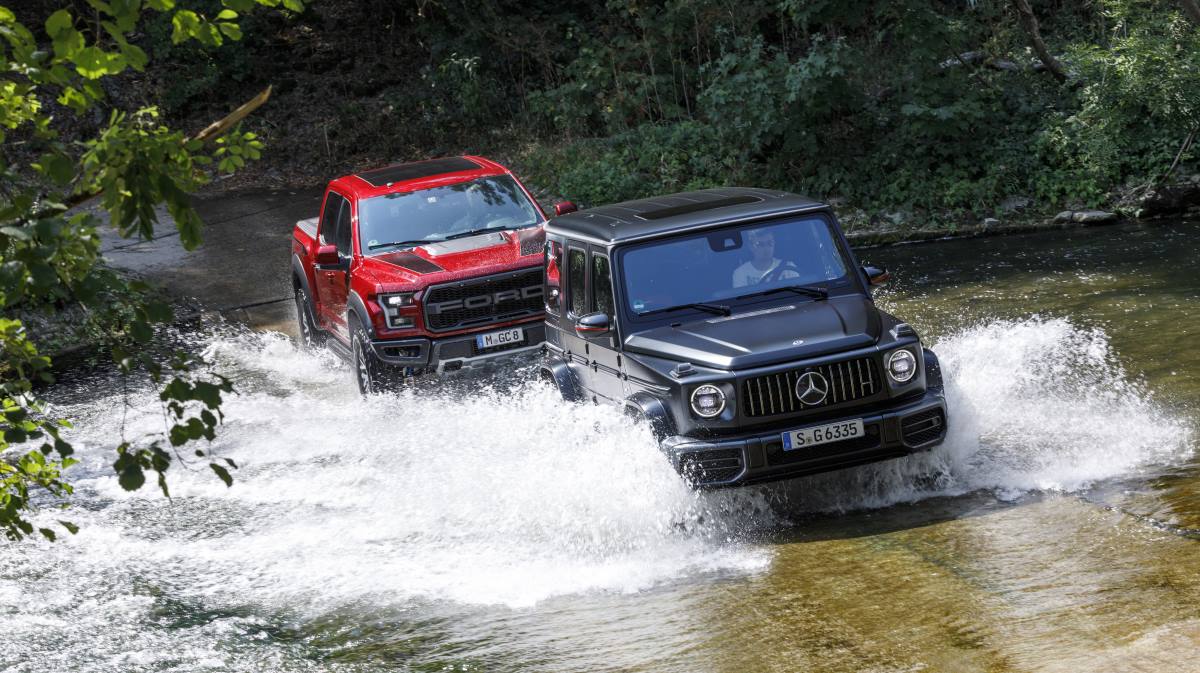 Ford F150 Raptor vs Mercedes AMG G 63