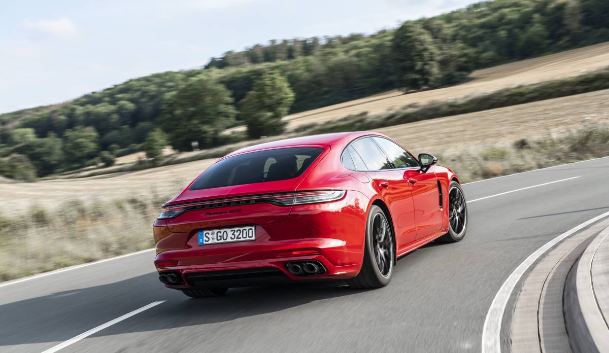 Porsche Panamera GTS 2021