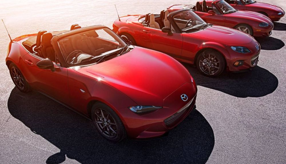 Las cuatro generaciones del Mazda MX 5