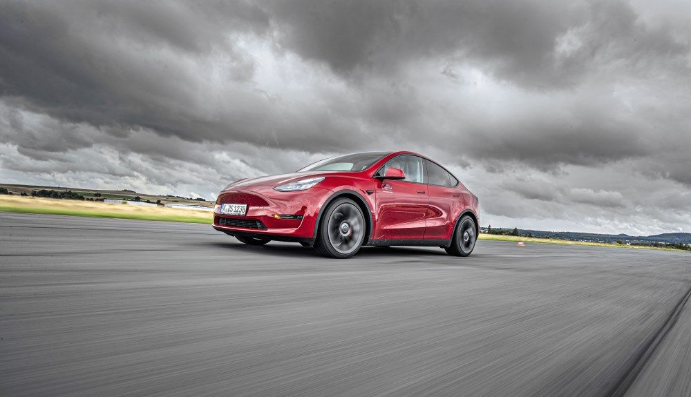 Tesla Y 2021