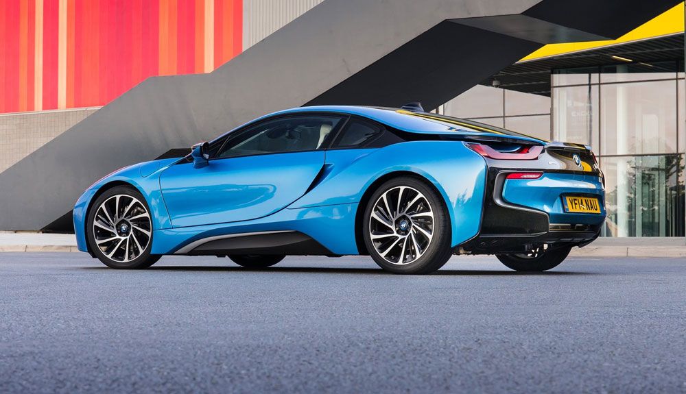 El BMW i8 fue uno de los coches más llamativos y que más impacto en su lanzamiento, al que tampoco pudo resistirse el Diego